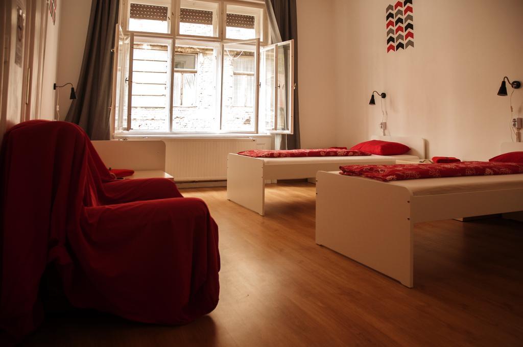 2Night Hostel Budapeszt Zewnętrze zdjęcie