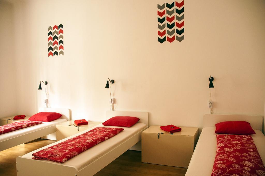 2Night Hostel Budapeszt Zewnętrze zdjęcie