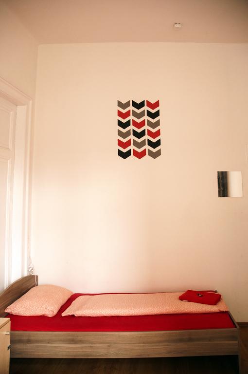 2Night Hostel Budapeszt Zewnętrze zdjęcie