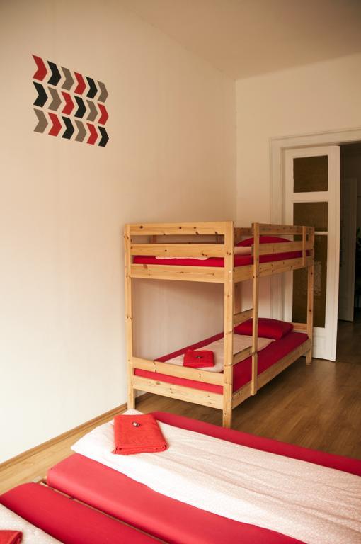 2Night Hostel Budapeszt Zewnętrze zdjęcie