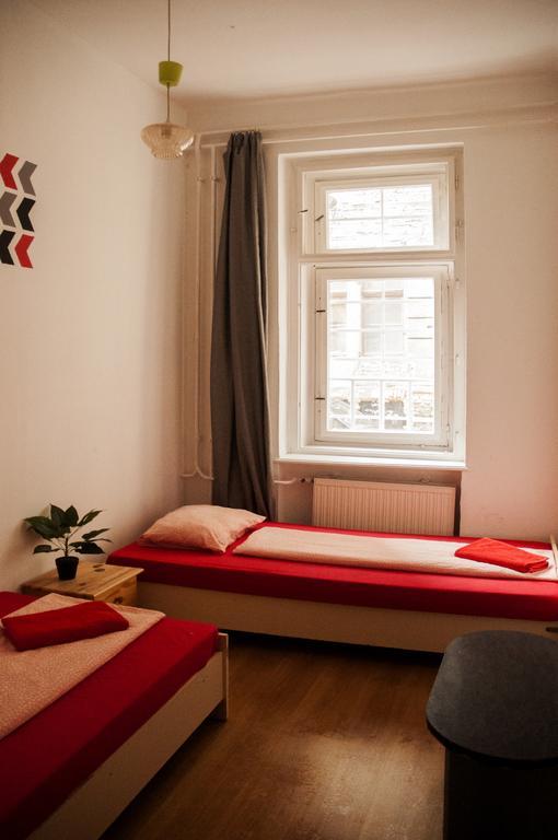2Night Hostel Budapeszt Zewnętrze zdjęcie