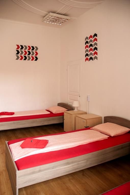 2Night Hostel Budapeszt Zewnętrze zdjęcie